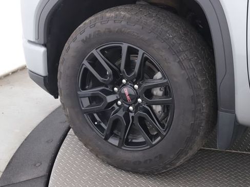 Used 2024 GMC Sierra 1500 Elevation AWD/4WD image 13