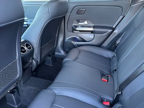 Certified 2025 Mercedes-Benz GLA 250 4MATIC image 12