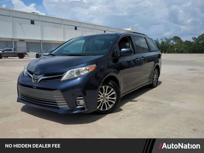 Used 2020 Toyota Sienna XLE w/ Entertainment Package