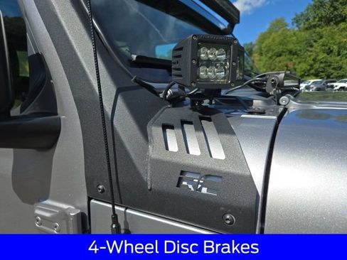 Used 2019 Jeep Wrangler Sport AWD/4WD image 12