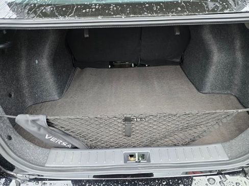 New 2025 Nissan Versa SR image 8