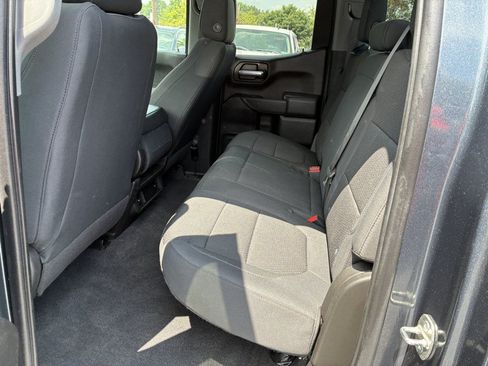 Used 2020 Chevrolet Silverado 1500 Custom Trail Boss AWD/4WD image 17