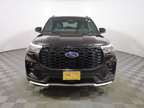 Certified 2025 Ford Explorer ST-Line w/ Premium Package AWD/4WD image 4