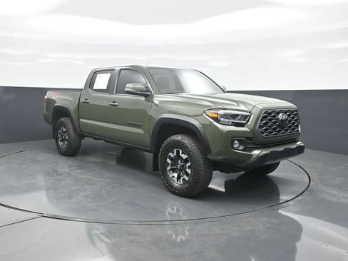 Used 2022 Toyota Tacoma TRD Off-Road w/ TRD Premium Off Road Package AWD/4WD image 1