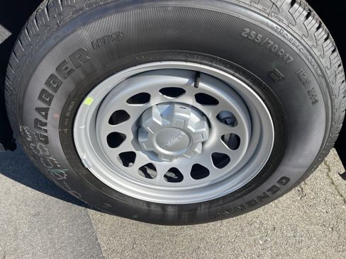 New 2026 GMC Sierra 1500 Pro w/ Pro Value Package image 16