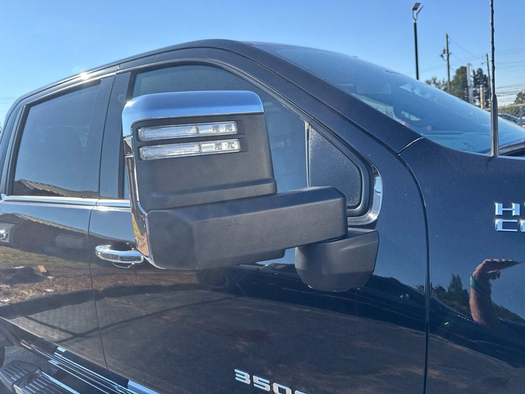 Used 2022 Chevrolet Silverado 3500 High Country w/ Safety Package II AWD/4WD image 15