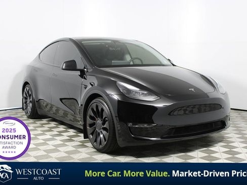 Used 2023 Tesla Model Y Performance image 1