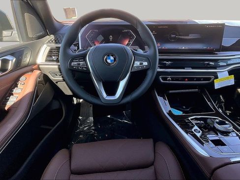 New 2026 BMW X5 xDrive40i AWD/4WD image 8