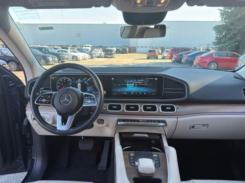 Used 2022 Mercedes-Benz GLE 350 4MATIC w/ Premium Package image 15