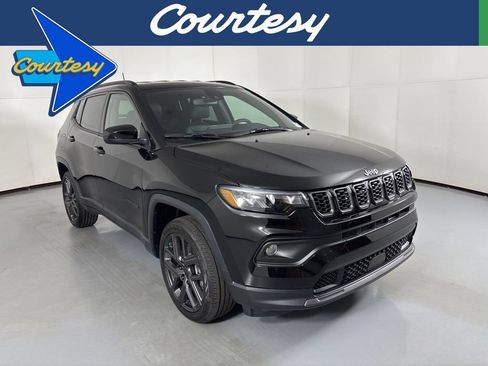 New 2026 Jeep Compass Latitude AWD/4WD image 1