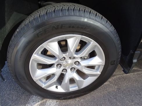 Certified 2022 Chevrolet Silverado 1500 Custom RWD image 7