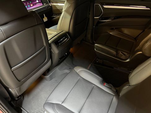 New 2025 Cadillac Escalade Luxury w/ LPO, Floor Liner Package image 46