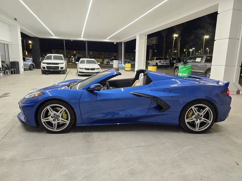 Used 2023 Chevrolet Corvette Stingray Convertible w/ Z51 Performance Package image 10
