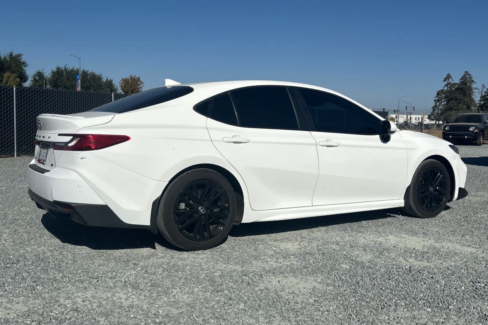 Used 2025 Toyota Camry SE FWD image 2