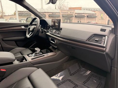 Certified 2023 Audi Q5 2.0T Premium Plus w/ Premium Plus Package AWD/4WD image 19