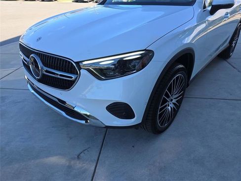 Used 2026 Mercedes-Benz GLC 300 4MATIC image 11