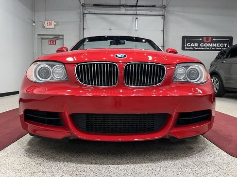 Used 2010 BMW 135i Convertible w/ Premium Pkg image 8