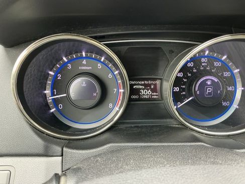 Used 2012 Hyundai Sonata GLS FWD image 16