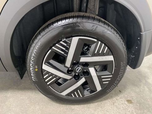 New 2026 Nissan Kicks SV image 7