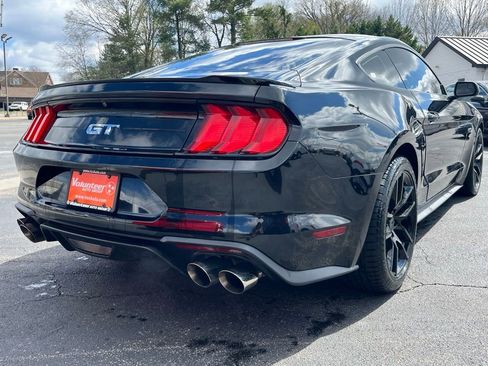 Used 2018 Ford Mustang GT RWD image 8