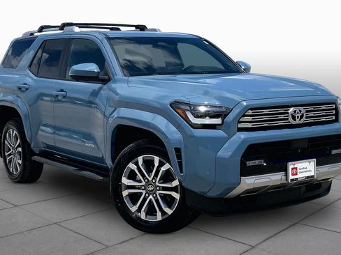 Used 2025 Toyota 4Runner Limited AWD/4WD image 3