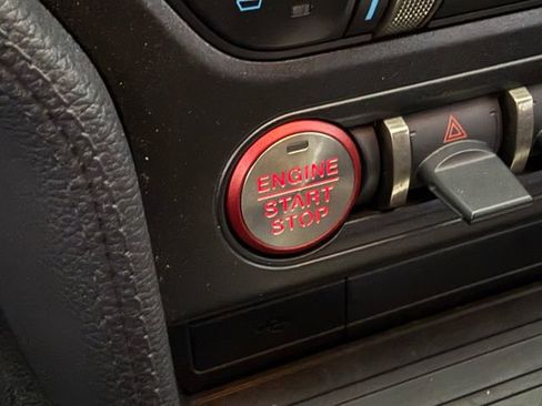 Used 2019 Ford Mustang Shelby GT350 w/ Technology Package RWD image 13