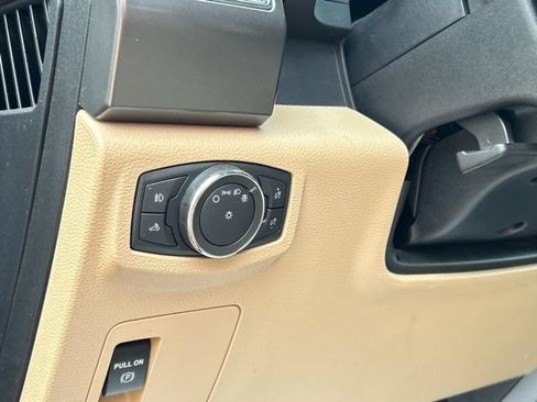Used 2018 Ford F150 XLT RWD image 29