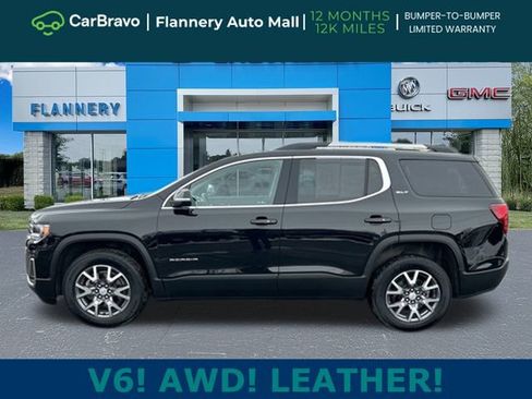 Certified 2023 GMC Acadia SLT w/ Preferred Package image 3