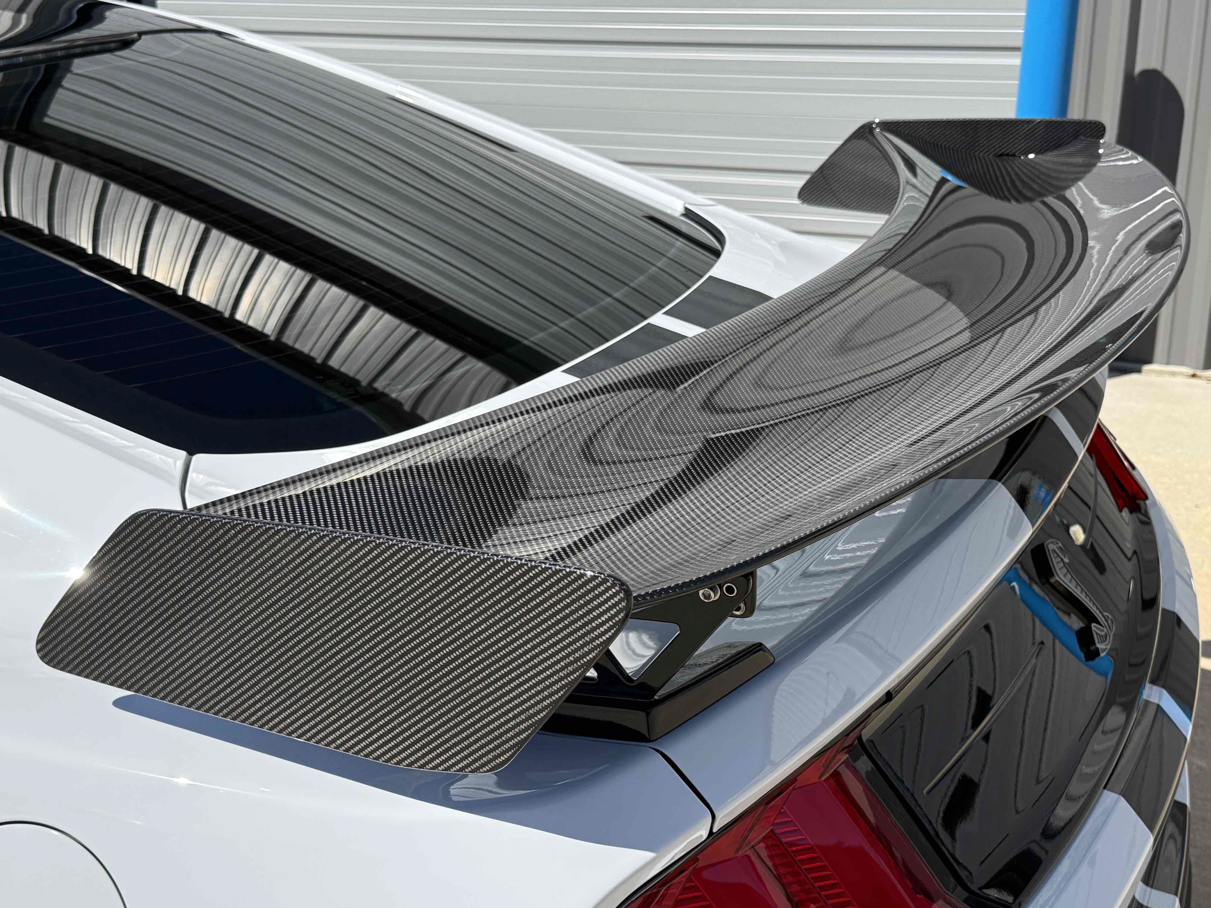 Used 2021 Ford Mustang Shelby GT500 w/ Carbon Fiber Track Pack RWD image 70