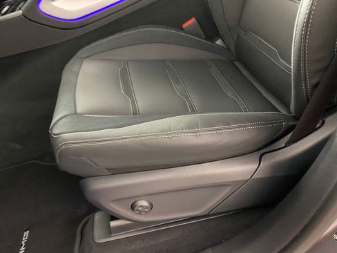 New 2026 Mercedes-Benz GLE 53 AMG 4MATIC image 12