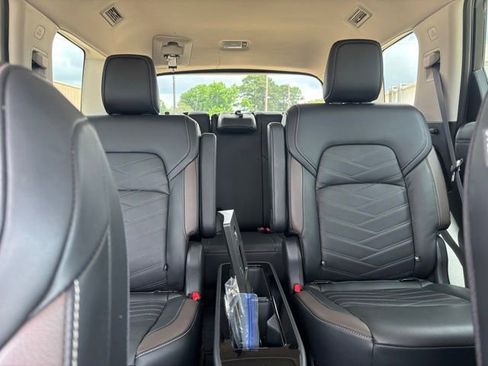 Used 2024 Nissan Pathfinder Platinum FWD image 15