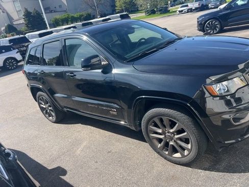 Used 2016 Jeep Grand Cherokee Limited 75th Anniversary AWD/4WD image 2