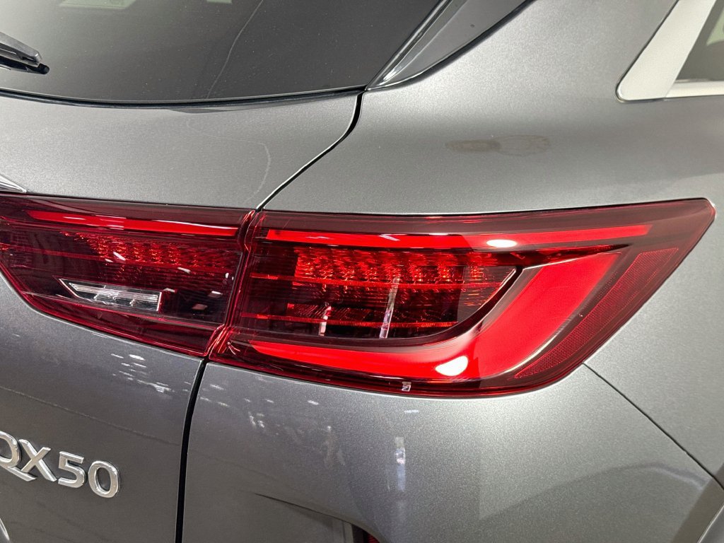 Certified 2023 INFINITI QX50 Pure AWD/4WD image 35