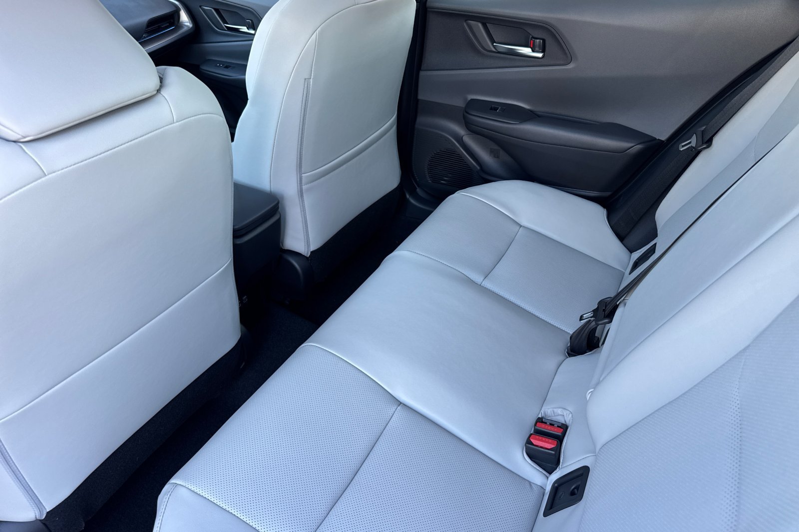 New 2027 Toyota Prius Limited AWD/4WD image 5