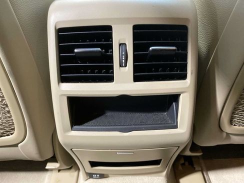 Used 2015 Mercedes-Benz ML 350 4MATIC image 25