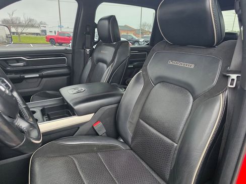 Used 2019 RAM 1500 Laramie w/ Sport Appearance Package image 12