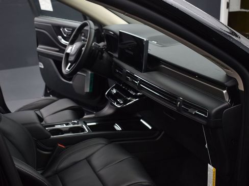 New 2026 Lincoln Corsair Grand Touring AWD/4WD image 16