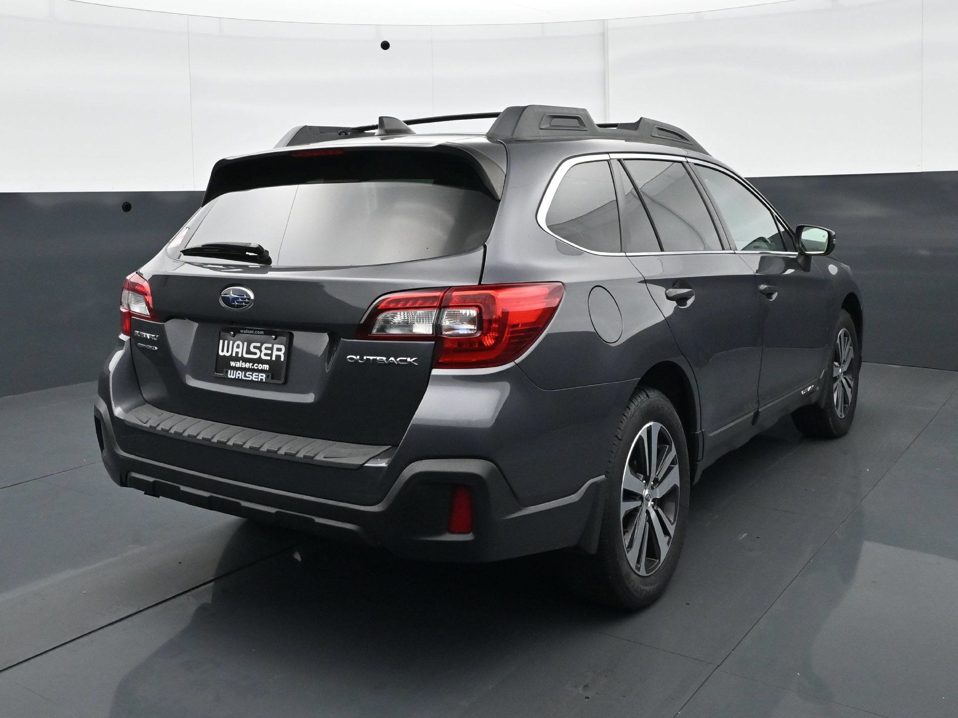 Used 2018 Subaru Outback 2.5i Limited w/ Popular Package #2 AWD/4WD image 6