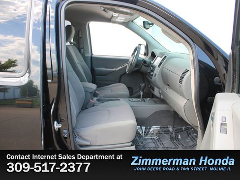 Used 2021 Nissan Frontier SV AWD/4WD image 16