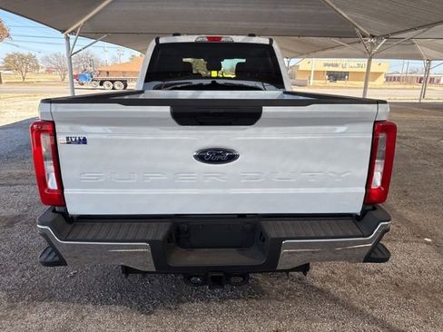 New 2026 Ford F250 XLT w/ FX4 Off-Road Package image 7