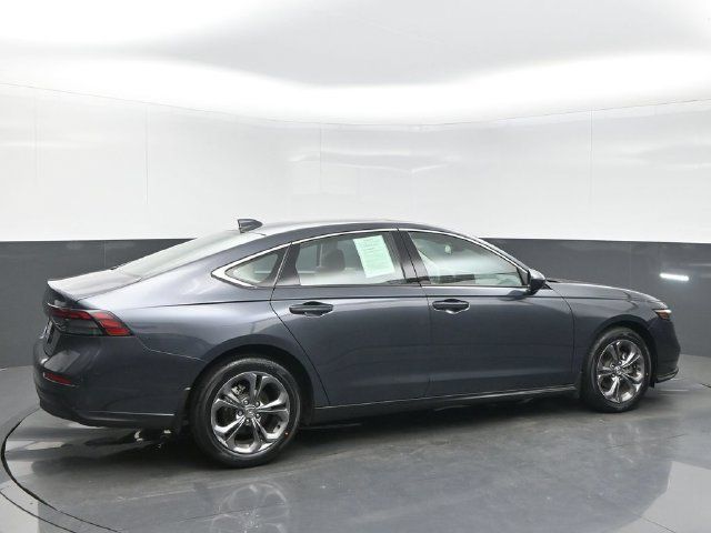 Certified 2023 Honda Accord EX image 6