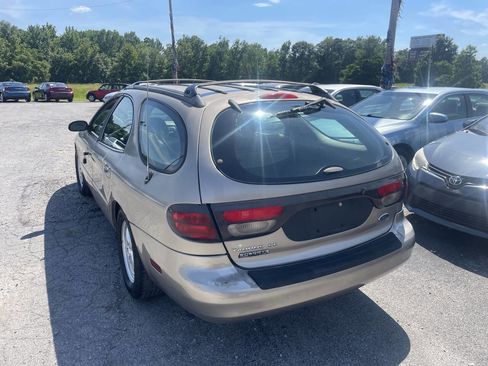Used 2004 Ford Taurus SE FWD image 4