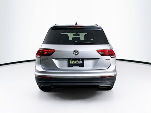 Used 2020 Volkswagen Tiguan SE AWD/4WD image 7
