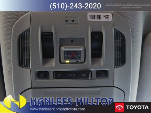 Certified 2022 Toyota Highlander XLE image 28