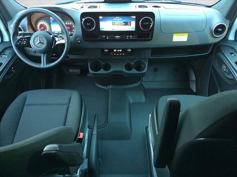 New 2026 Mercedes-Benz Sprinter 2500 image 14