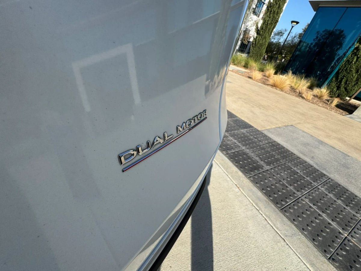 Used 2023 Tesla Model Y Performance AWD/4WD image 19