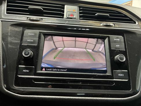 Used 2023 Volkswagen Tiguan S image 22