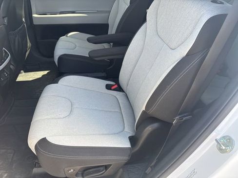 Used 2021 Hyundai Palisade SEL w/ Convenience Package AWD/4WD image 18