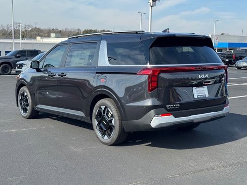 New 2026 Kia Carnival EX image 5