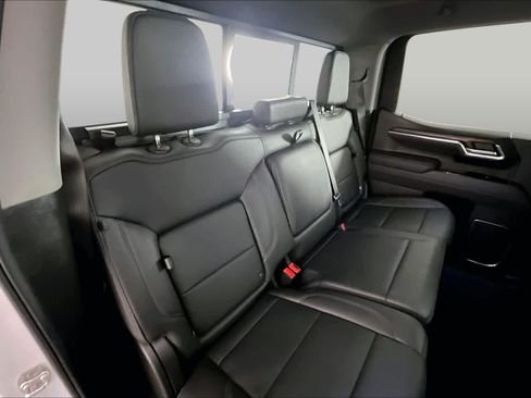 Used 2025 GMC Sierra 1500 SLT RWD image 20